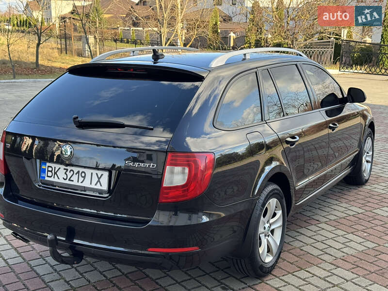 Универсал Skoda Superb 2012 в Вараше фото 7 Универсал Skoda Superb 2012 в Вараше