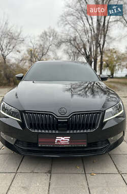 Лифтбек Skoda Superb 2017 в Запорожье