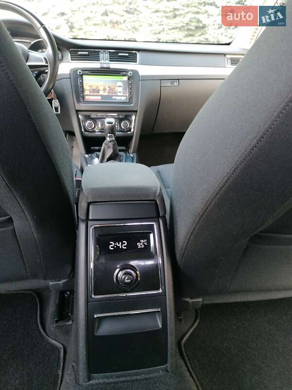 Лифтбек Skoda Superb 2013 в Харькове