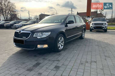 Универсал Skoda Superb 2012 в Львове
