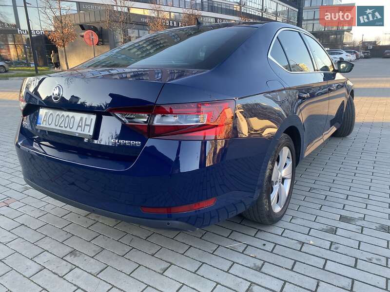 Ліфтбек Skoda Superb 2017 в Ужгороді