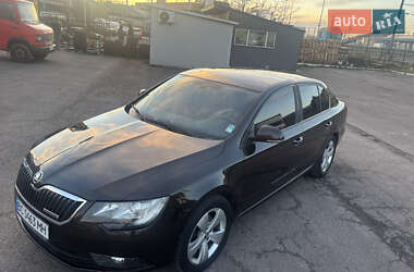Лифтбек Skoda Superb 2013 в Львове