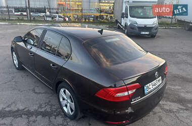 Лифтбек Skoda Superb 2013 в Львове