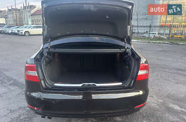 Лифтбек Skoda Superb 2013 в Львове