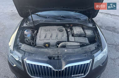 Лифтбек Skoda Superb 2013 в Львове