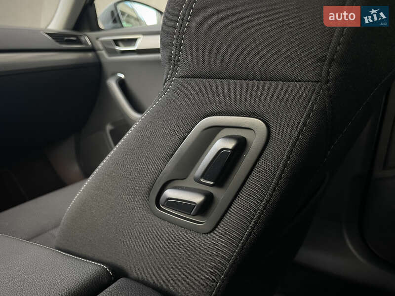 Универсал Skoda Superb 2020 в Мукачево