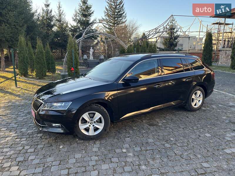 Універсал Skoda Superb 2018 в Золочеві