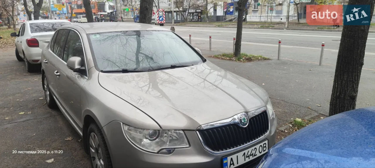 2010 Skoda Superb - мініатюра 32