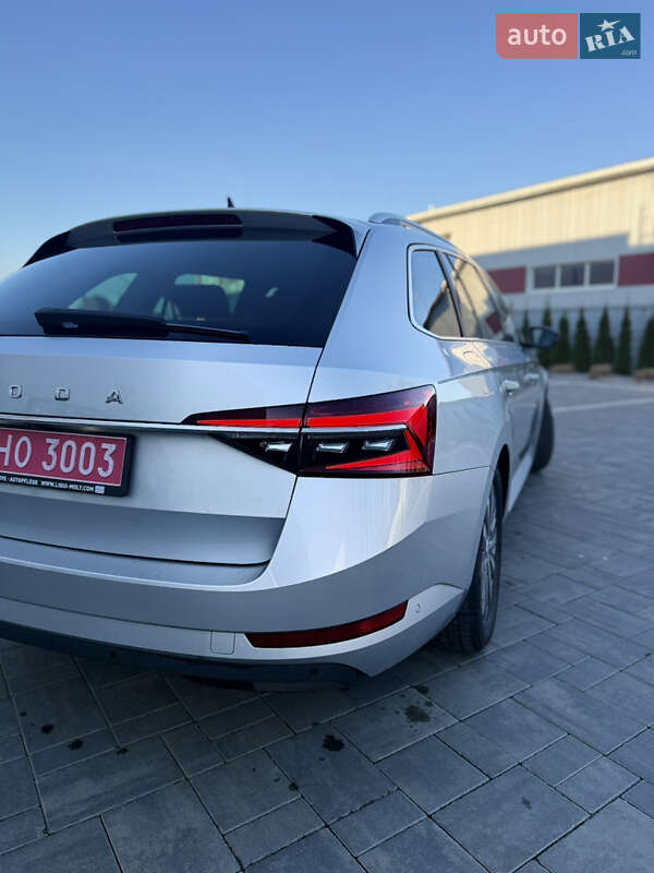 Універсал Skoda Superb 2023 в Луцьку