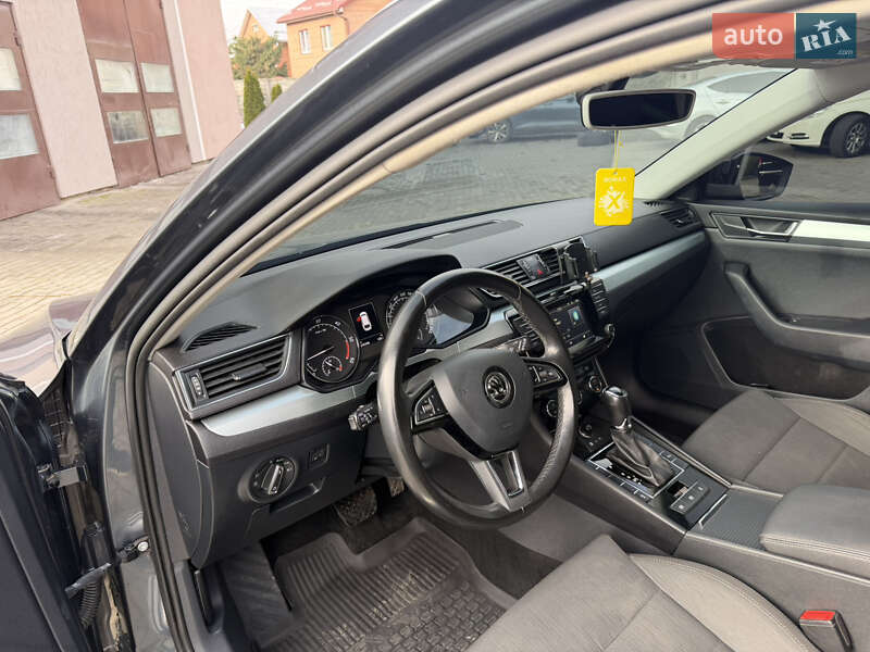 Універсал Skoda Superb 2015 в Львові