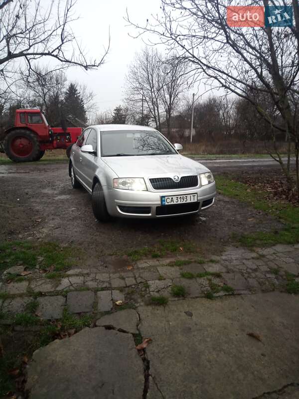Лифтбек Skoda Superb 2008 в Умани