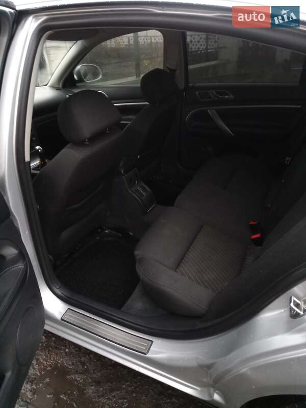 Лифтбек Skoda Superb 2008 в Умани