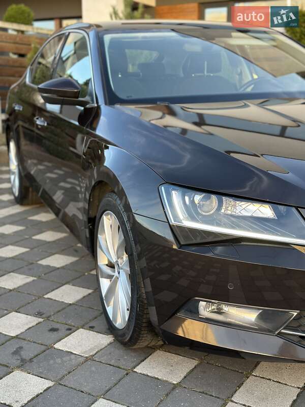 Ліфтбек Skoda Superb 2018 в Стрию
