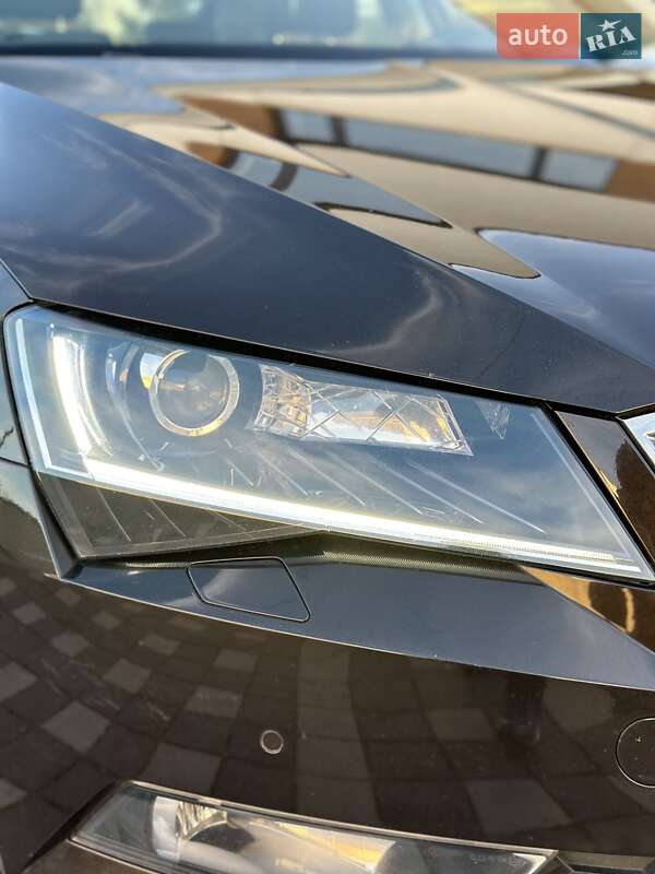 Ліфтбек Skoda Superb 2018 в Стрию