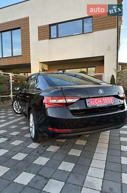 Лифтбек Skoda Superb 2018 в Стрые