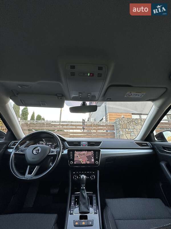 Ліфтбек Skoda Superb 2018 в Стрию