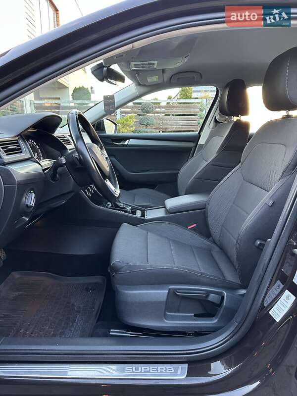 Ліфтбек Skoda Superb 2018 в Стрию