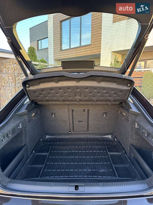 Ліфтбек Skoda Superb 2018 в Стрию