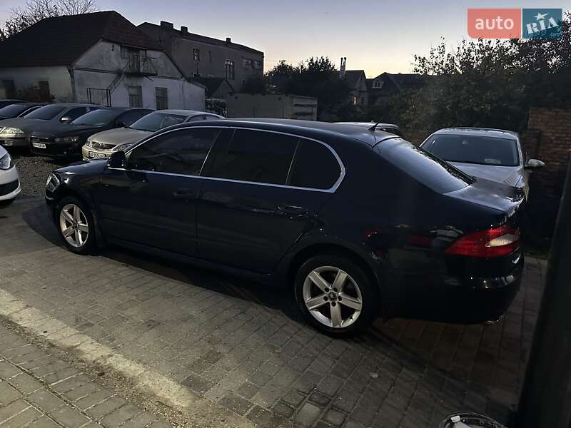 Лифтбек Skoda Superb 2008 в Николаеве