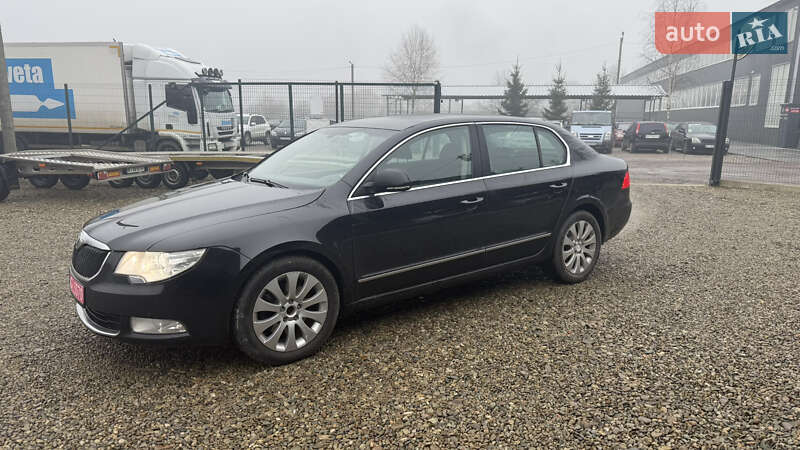 Ліфтбек Skoda Superb 2011 в Калуші
