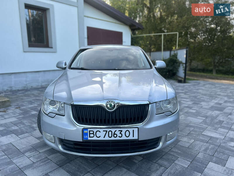 Ліфтбек Skoda Superb 2008 в Львові