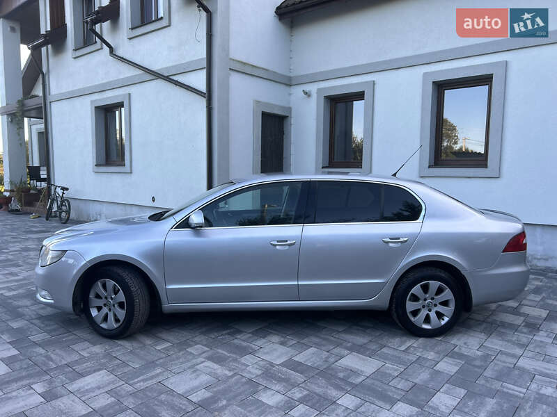 Ліфтбек Skoda Superb 2008 в Львові