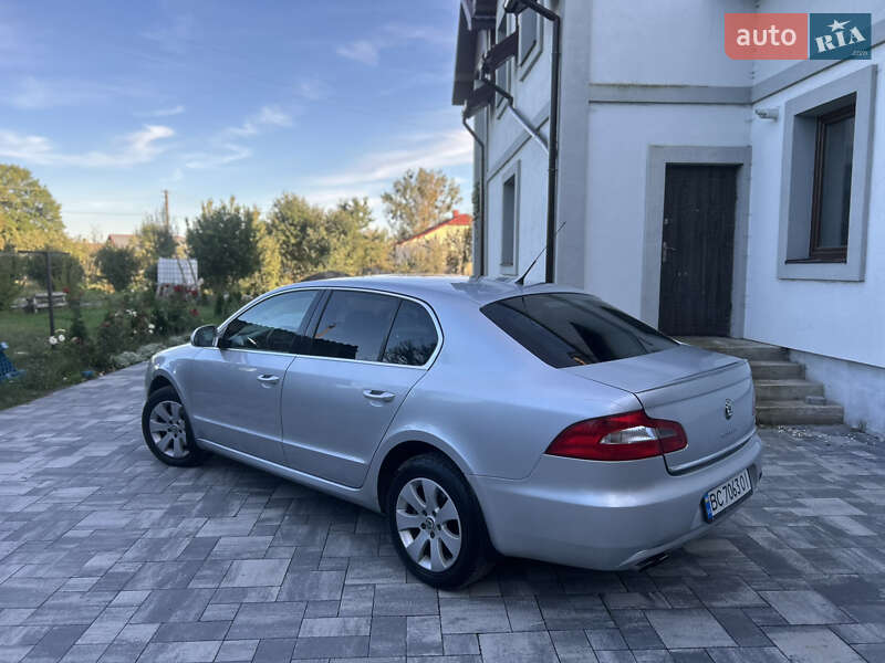 Ліфтбек Skoda Superb 2008 в Львові