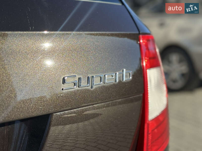 Универсал Skoda Superb 2012 в Кременце