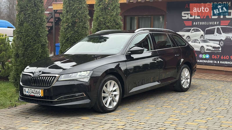 Универсал Skoda Superb 2022 в Сваляве