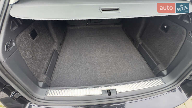 Универсал Skoda Superb 2022 в Сваляве