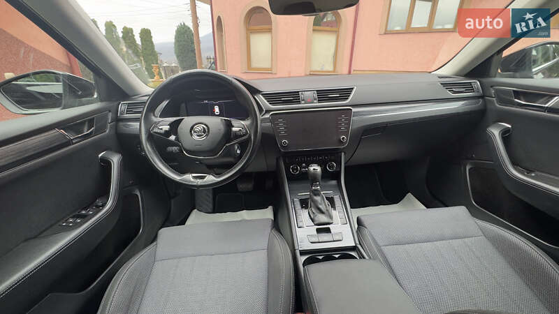 Универсал Skoda Superb 2022 в Сваляве