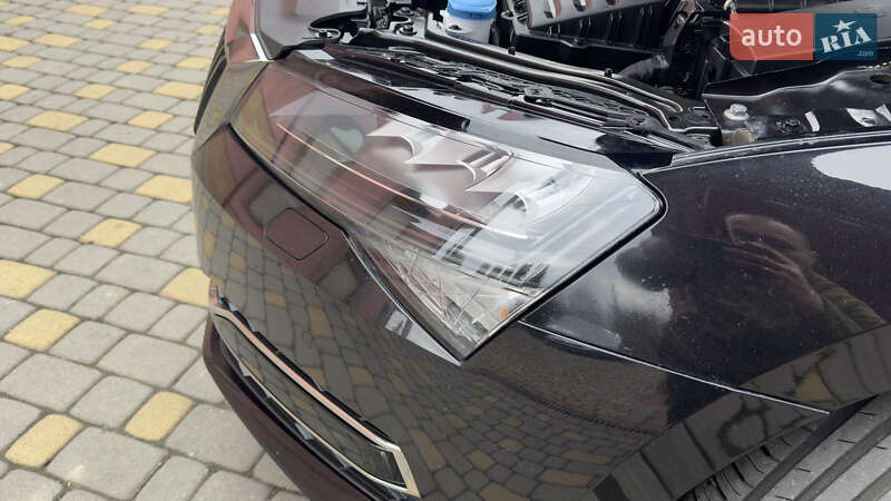 Универсал Skoda Superb 2022 в Сваляве