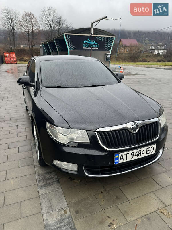 Лифтбек Skoda Superb 2012 в Делятине