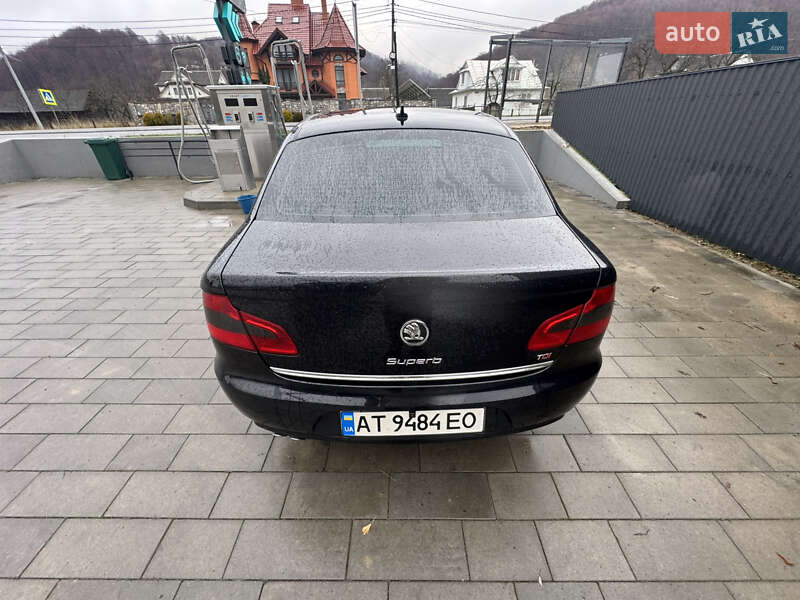 Лифтбек Skoda Superb 2012 в Делятине