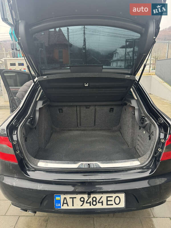 Лифтбек Skoda Superb 2012 в Делятине