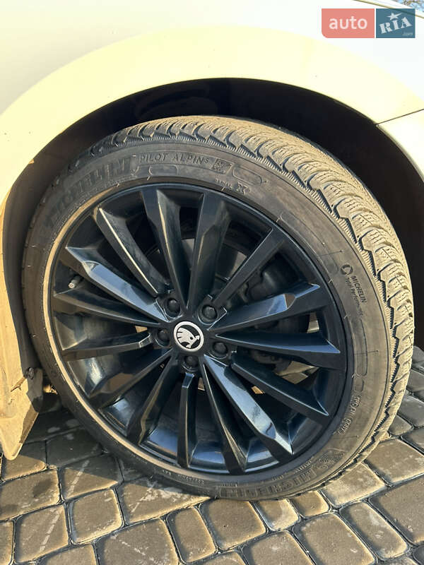 Ліфтбек Skoda Superb 2016 в Кривому Розі