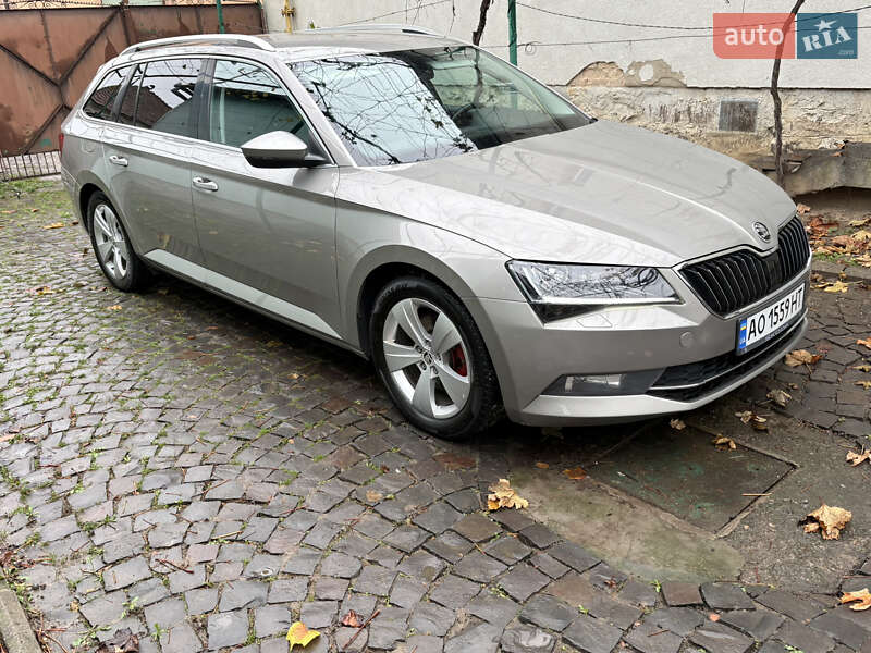 Универсал Skoda Superb 2015 в Мукачево