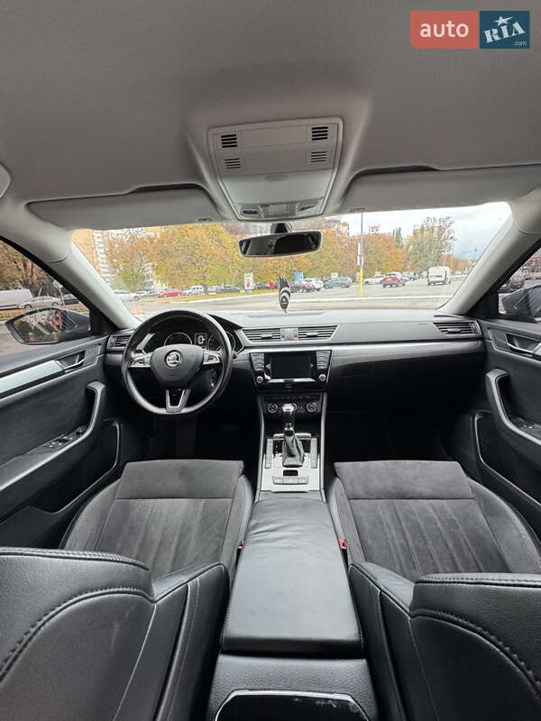 Лифтбек Skoda Superb 2016 в Киеве