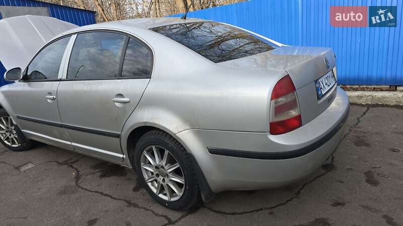 Лифтбек Skoda Superb 2006 в Славянске