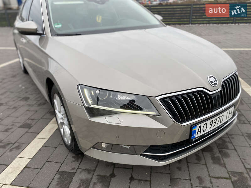 Универсал Skoda Superb 2016 в Мукачево