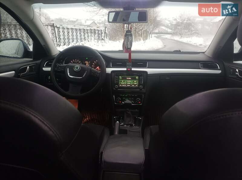 Лифтбек Skoda Superb 2009 в Львове