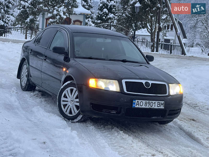 Ліфтбек Skoda Superb 2003 в Турці