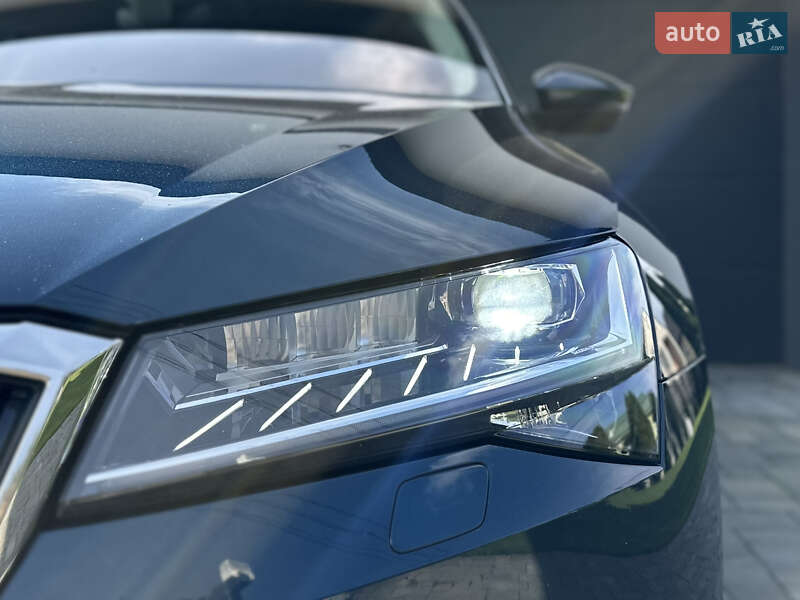 Лифтбек Skoda Superb 2019 в Луцке