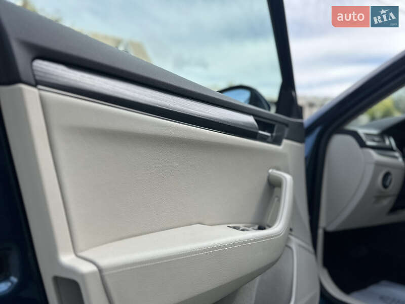 Лифтбек Skoda Superb 2019 в Луцке