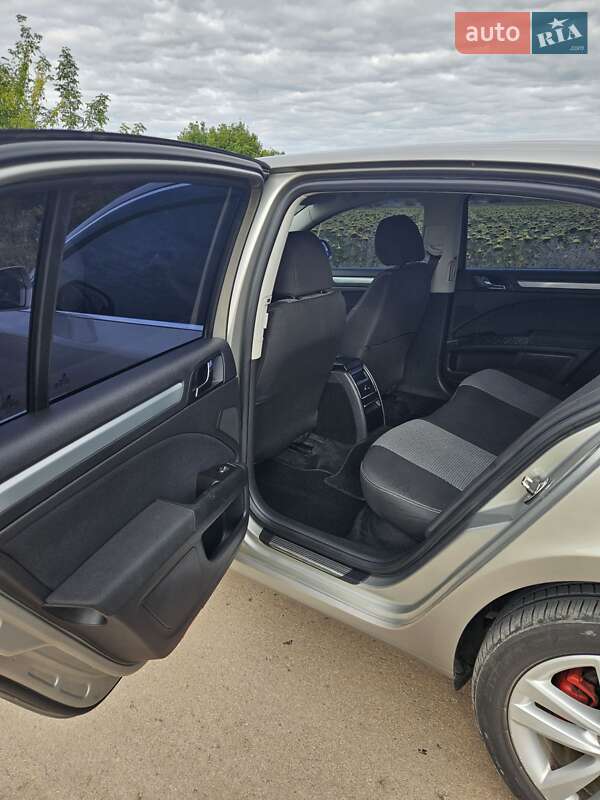 Лифтбек Skoda Superb 2008 в Гадяче