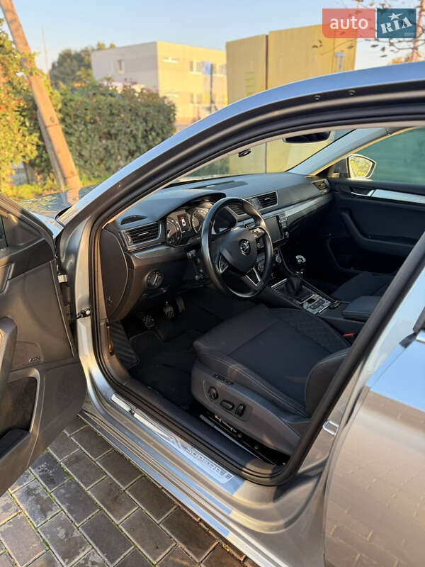Ліфтбек Skoda Superb 2015 в Дрогобичі