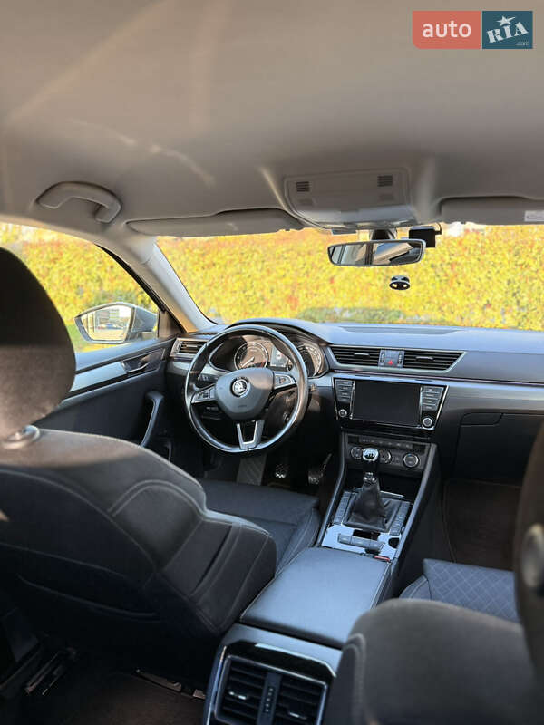 Ліфтбек Skoda Superb 2015 в Дрогобичі