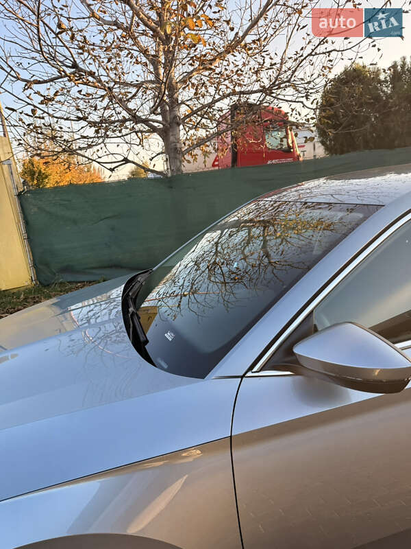 Ліфтбек Skoda Superb 2015 в Дрогобичі