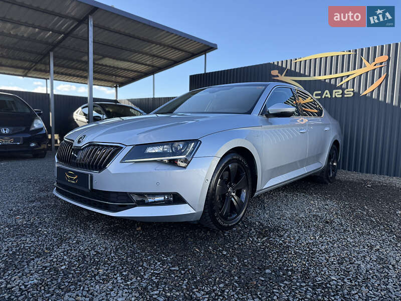 Ліфтбек Skoda Superb 2017 в Мукачевому