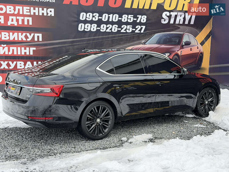 Ліфтбек Skoda Superb 2019 в Стрию